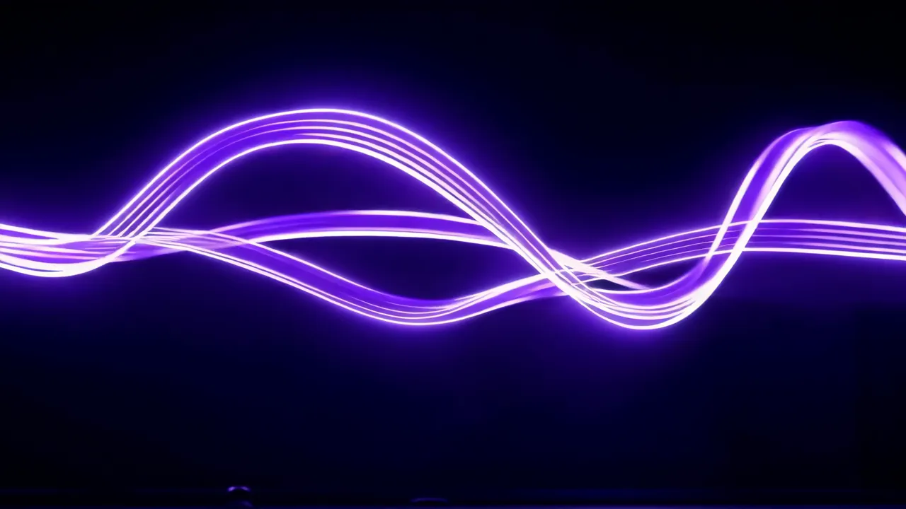 Minimalist Purple Light Trails in Abstract Composition