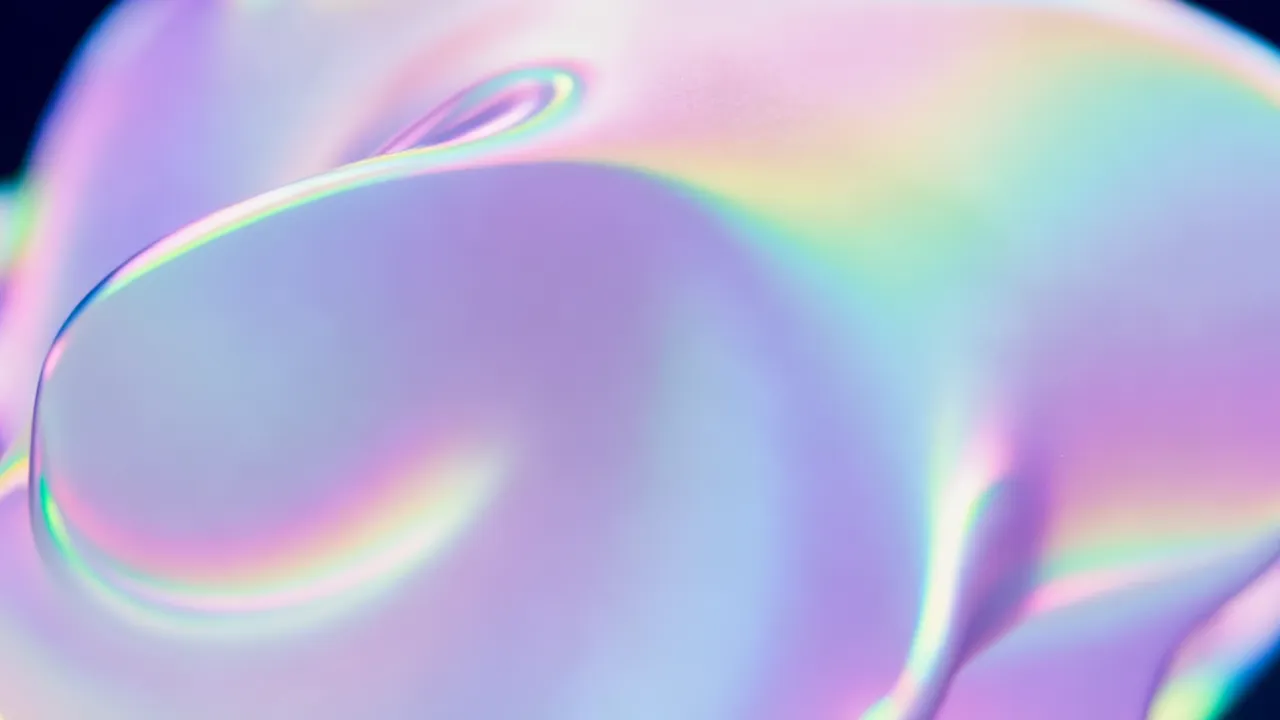 Translucent Amorphous Shapes with Rainbow Edges